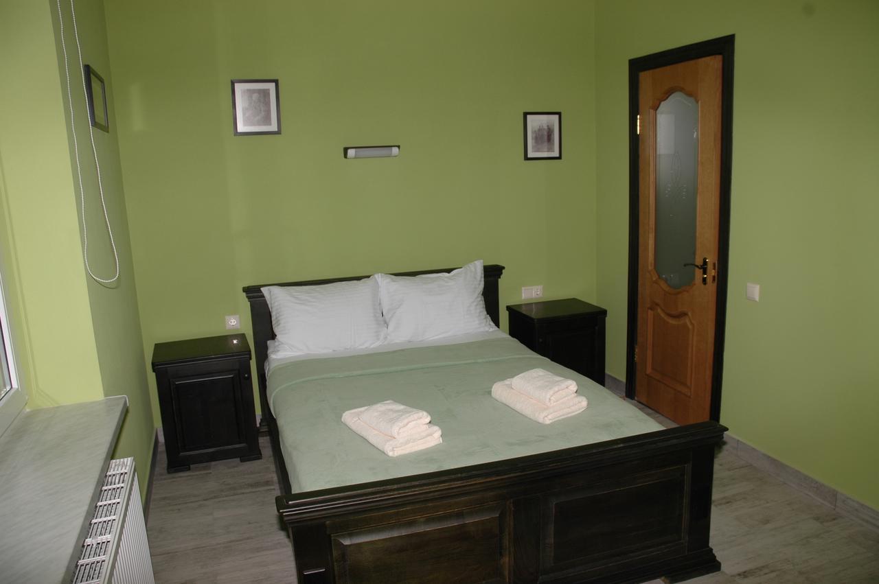 לבוב Guest House מראה חיצוני תמונה